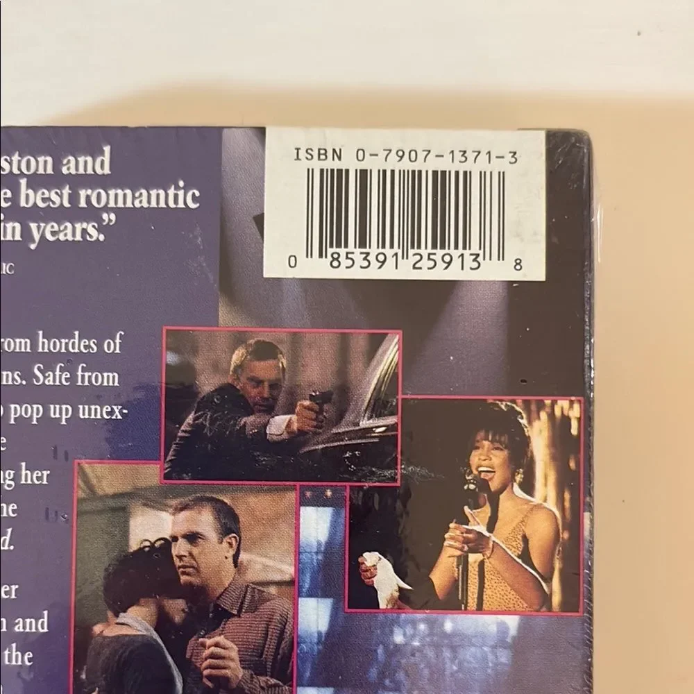 The Bodyguard VHS